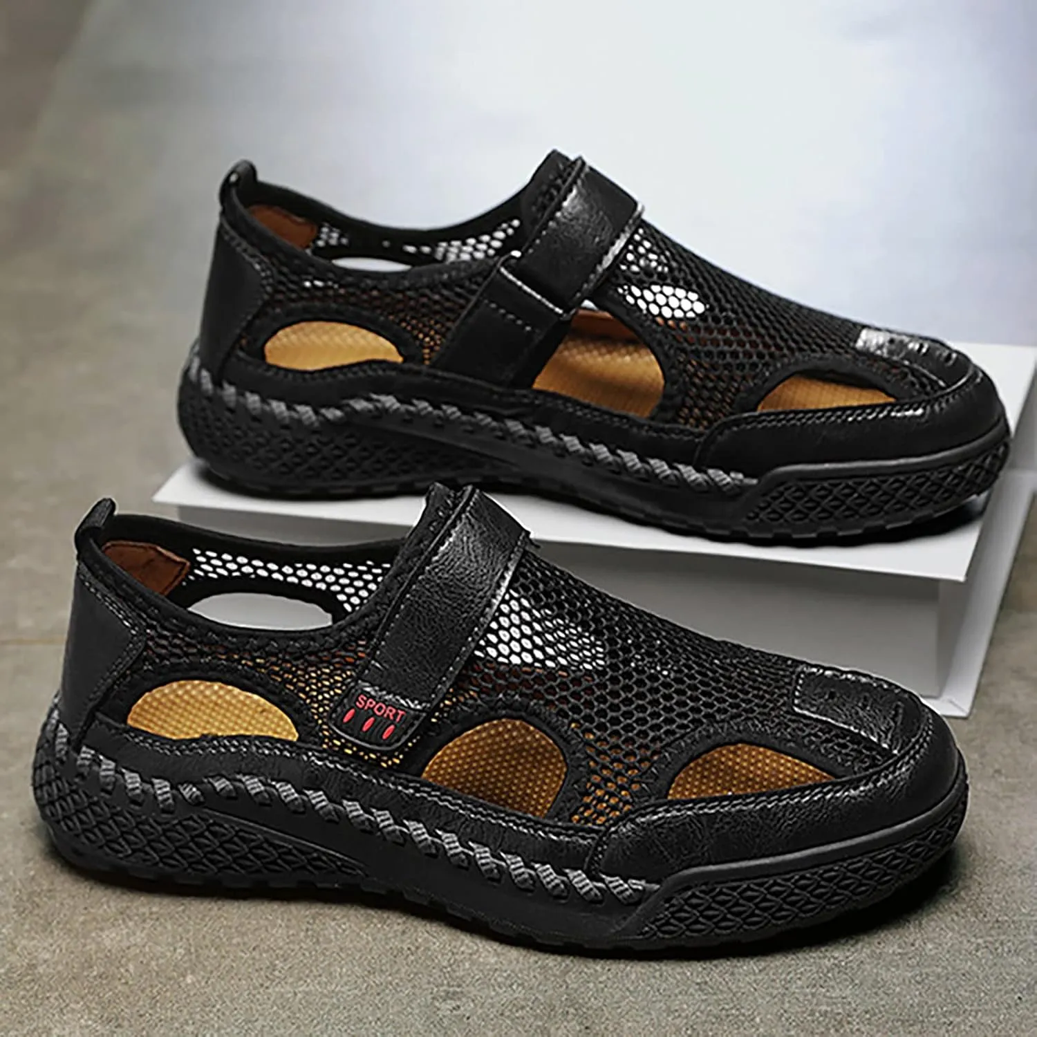 2023 Men's New Summer Breathable Versatile Trend Outdoor Handmade Large Beach Shoes Hollow Mesh Mens Slide Sandal Men's Fashi