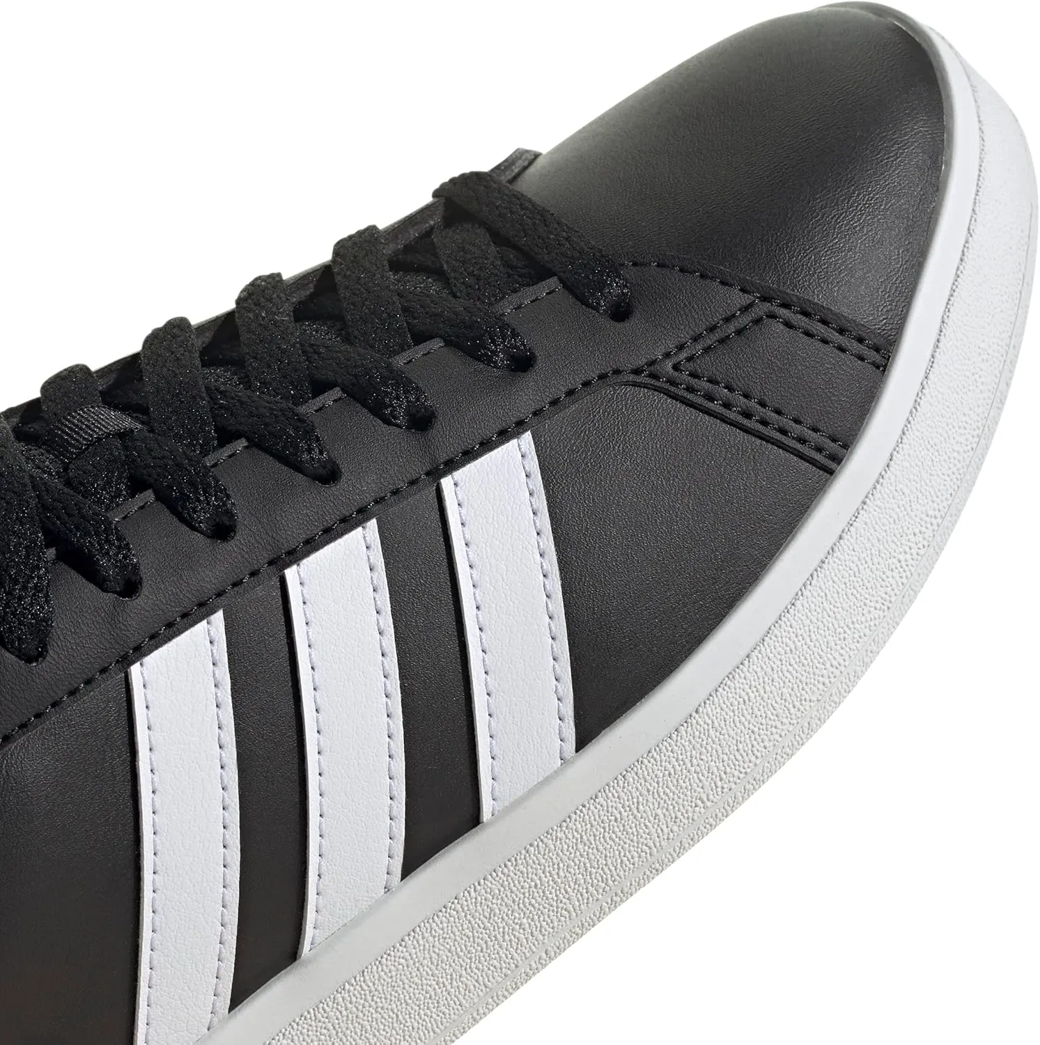 adidas Women's Qt Racer 3.0 Sneaker