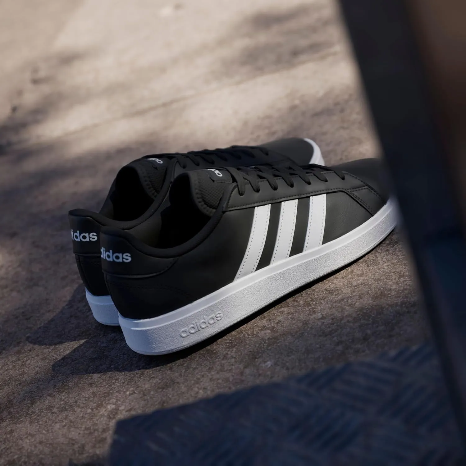 adidas Women's Qt Racer 3.0 Sneaker
