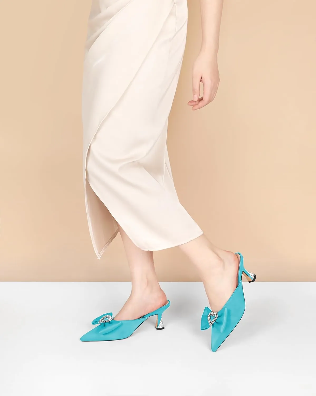 AUMOTED Women Kitten Heel Mules Rhinestone Bow Sandals Pointed Toe Heeled Mule Slip On Low Heels Slipper Glitter Mesh Wedding Bridal Shoes 2.5 Inch