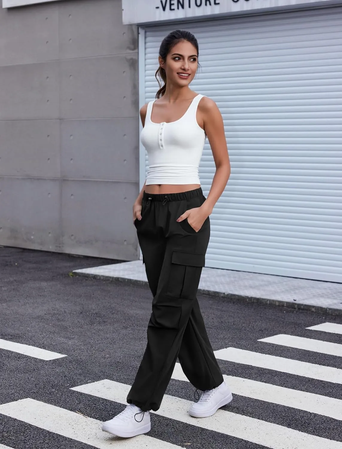 Cargo Pants Women Elastic Waisted Parachute Hiking Pants with Pockets Water-Resistant Lightweight Baggy Pants