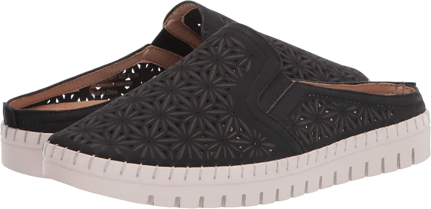 Easy Street Women's Carmella Casual Sandals