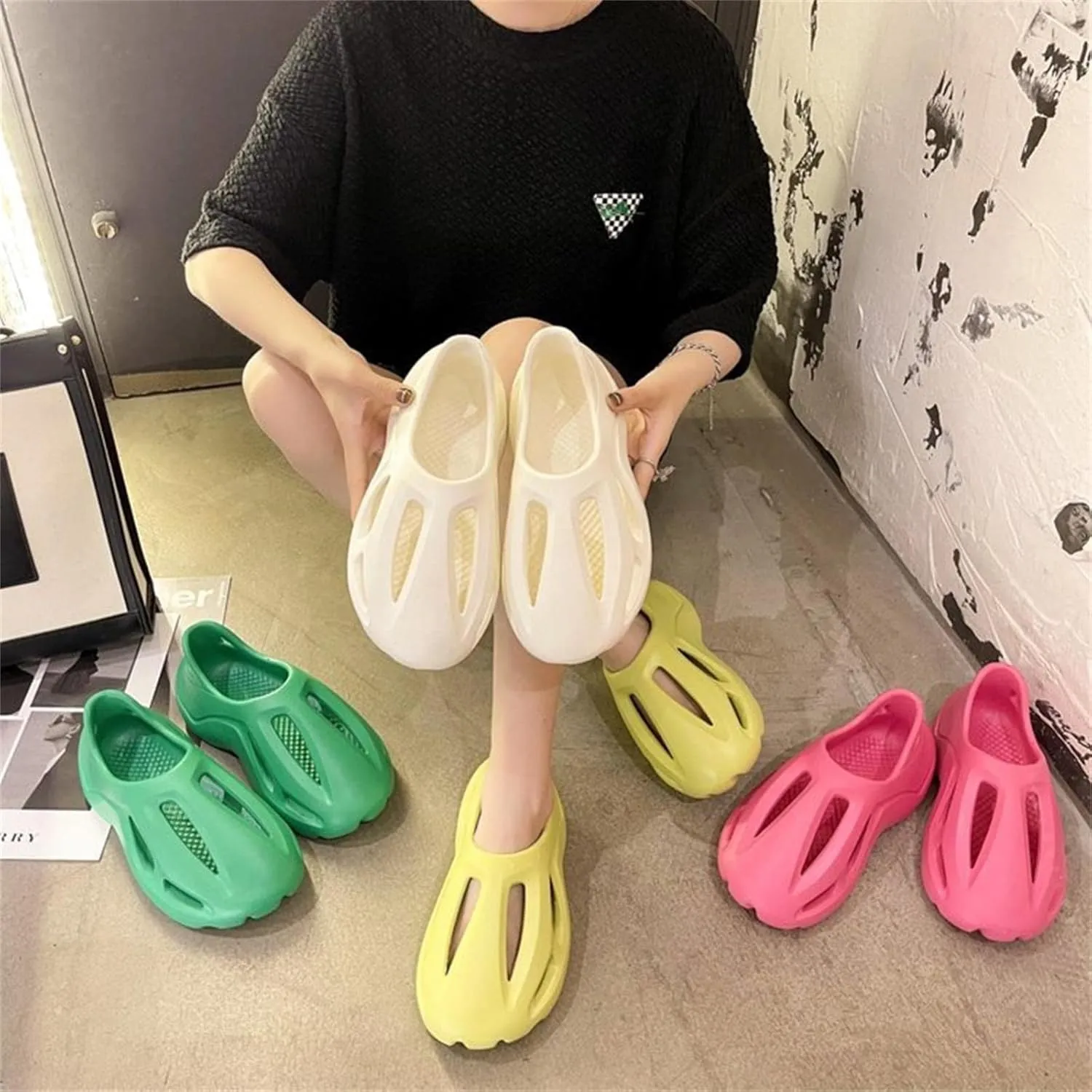 Foam Runner Shoes, Unisex Foam Runner Sneakers Pillow Cloud Shoes Non-Slip Lightweight Breathable Soft Fashion Sandals