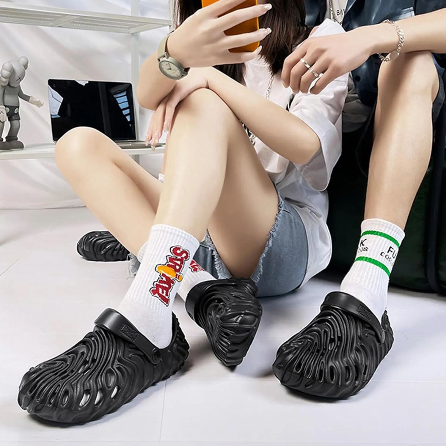 Foam Treadmill Sneakers Cloud Slippers Women's Foam Couple Men's Foam Pillow Casual Shoes Anti-slip Outdoor Beach Slippers Summer