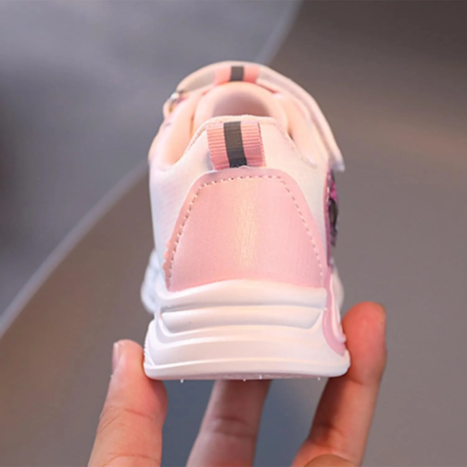Girls Sneakers Light Up Fashion Shoes Kids LED Light Lightweight Athletic Running Shoes Non Girl Canvas Size 3
