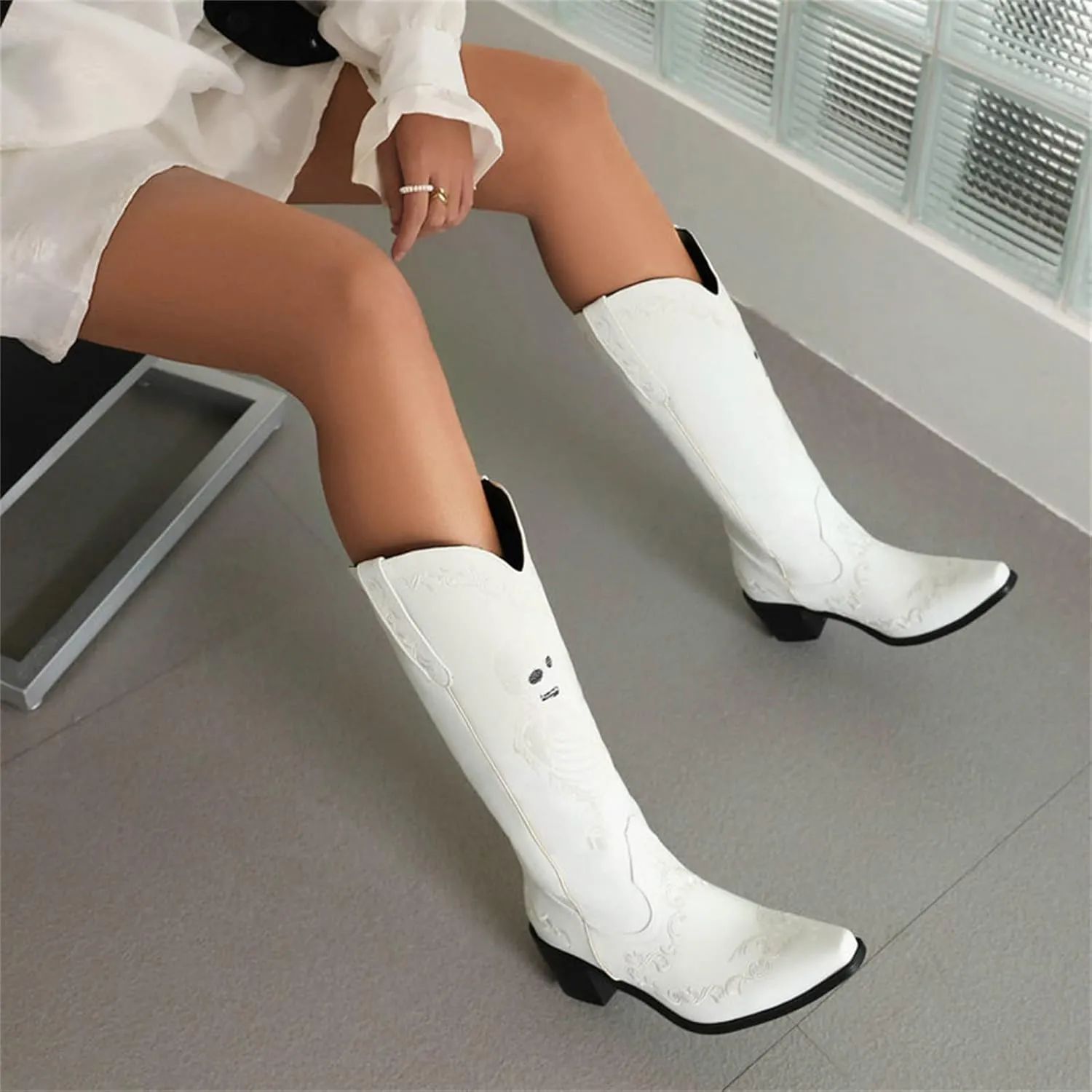 HINDOLA Women's Cowgirl Boots Skull Embroidery Cowboy Mid Calf Boots Western Chunky Block Heel Fashion Pull-On Retro Boots