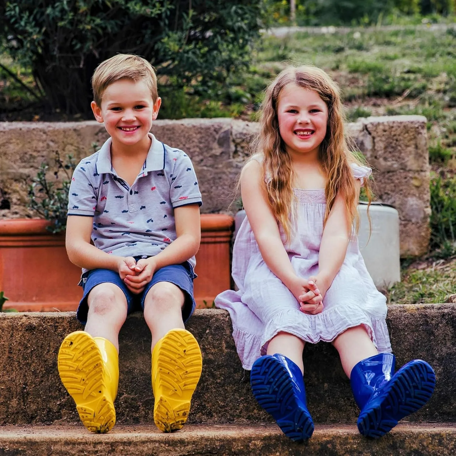 HISEA Kids Rain Boots for Toddler Boys Girls, Waterproof Rubber Boots with Easy-On Handles, Seamless PVC Rainboots Lightweight Mud Shoes for Water Beach Outdoor Playing (Toddler/Little Kid/Big Kid)