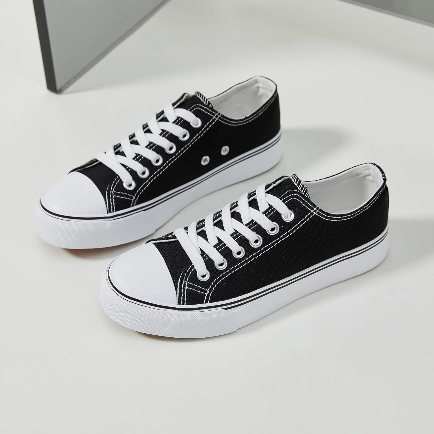 Iarus Womens Canvas Shoes Low top Sneakers for Womens Fashion Casual Shoes Walking Comfortable Shoes