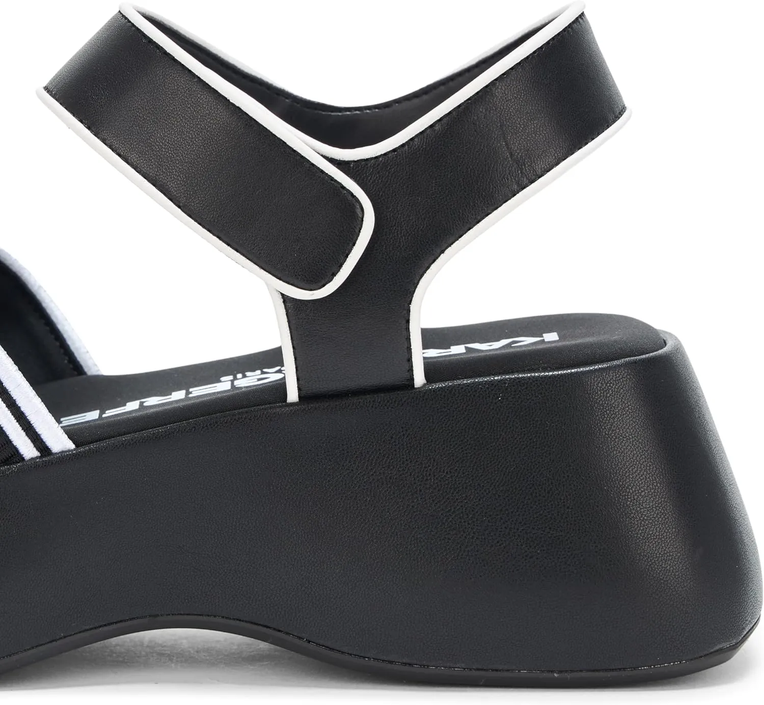 Karl Lagerfeld Paris Women's Everyday Cushioned Insole Meddi-Platform Sandal Heeled
