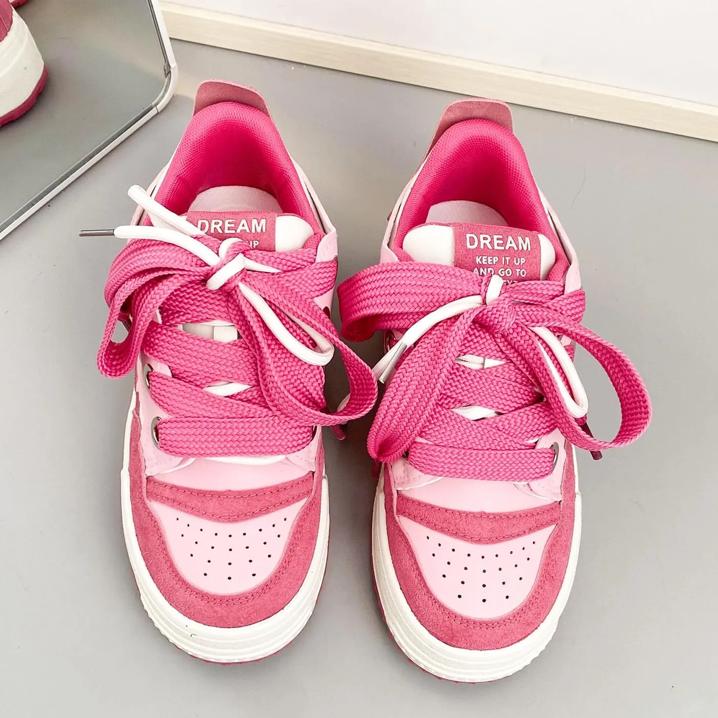 Loizziuy Strawberry Y2K Cute Canvas Shoes Casual Sneakers Sneaker Lace Up Comfort Platform Walking with Zipper for Women Girls