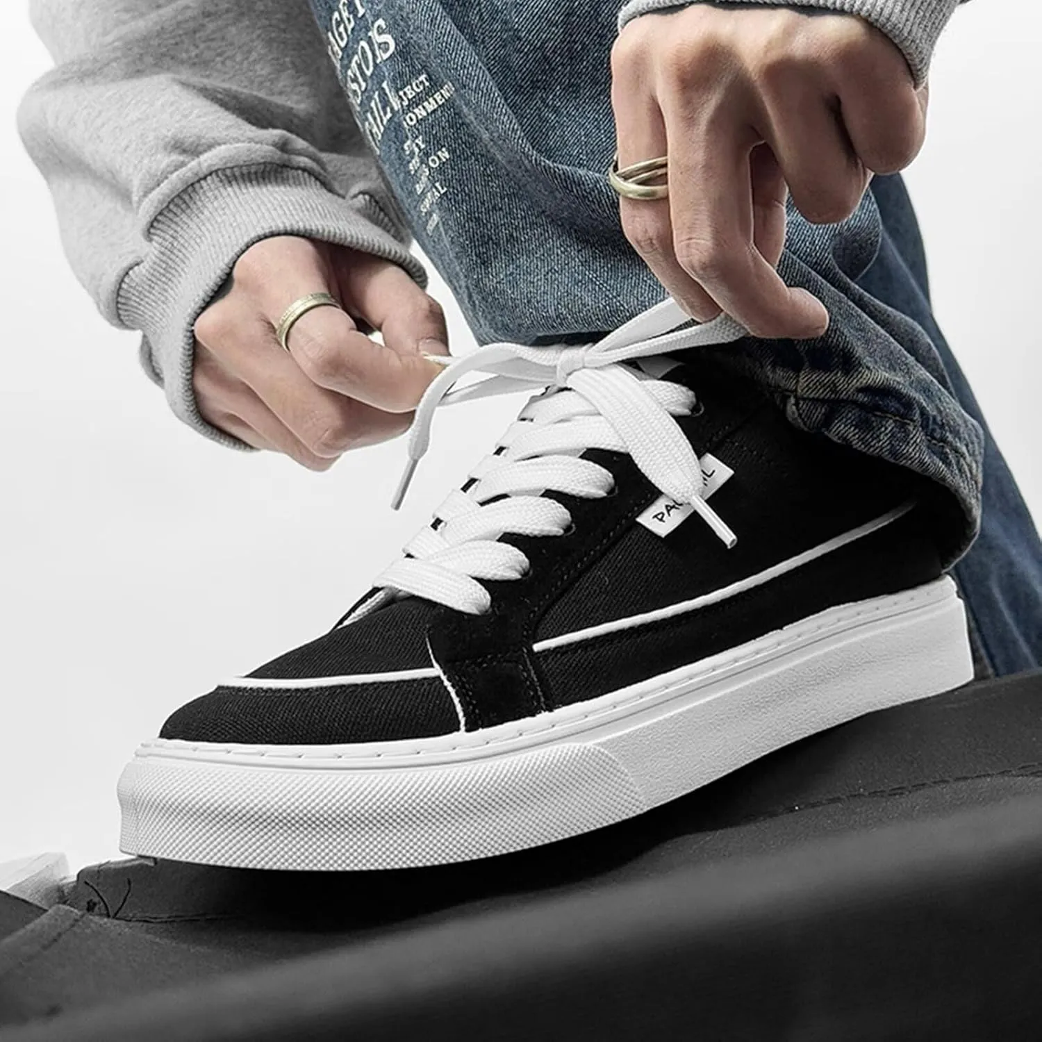 Mens Sneakers Classic Low top Casual Canvas Shoes for Men Teen, Lace Up Comfortable Skate Walking Shoe for Men Lightweight 2025 Popular Fashion Sneakers