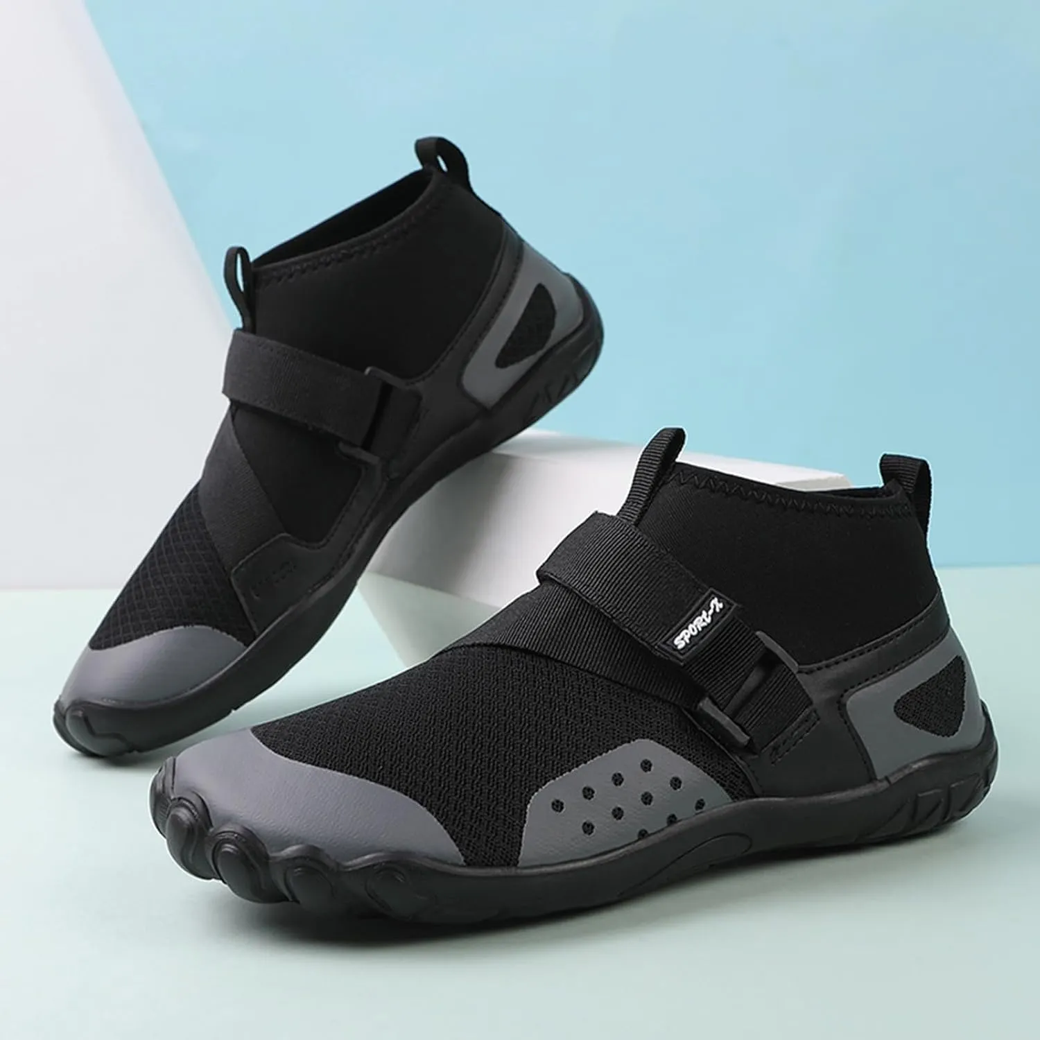 Men's Water Shoes Quick Drying Sports Aqua Shoes,Men and Women Swimming Shoe Summer Lightwight Hiking Wading Diving Beach Shoe Women Indoor SportsYoga Skin Footwear with Adujustable Strap