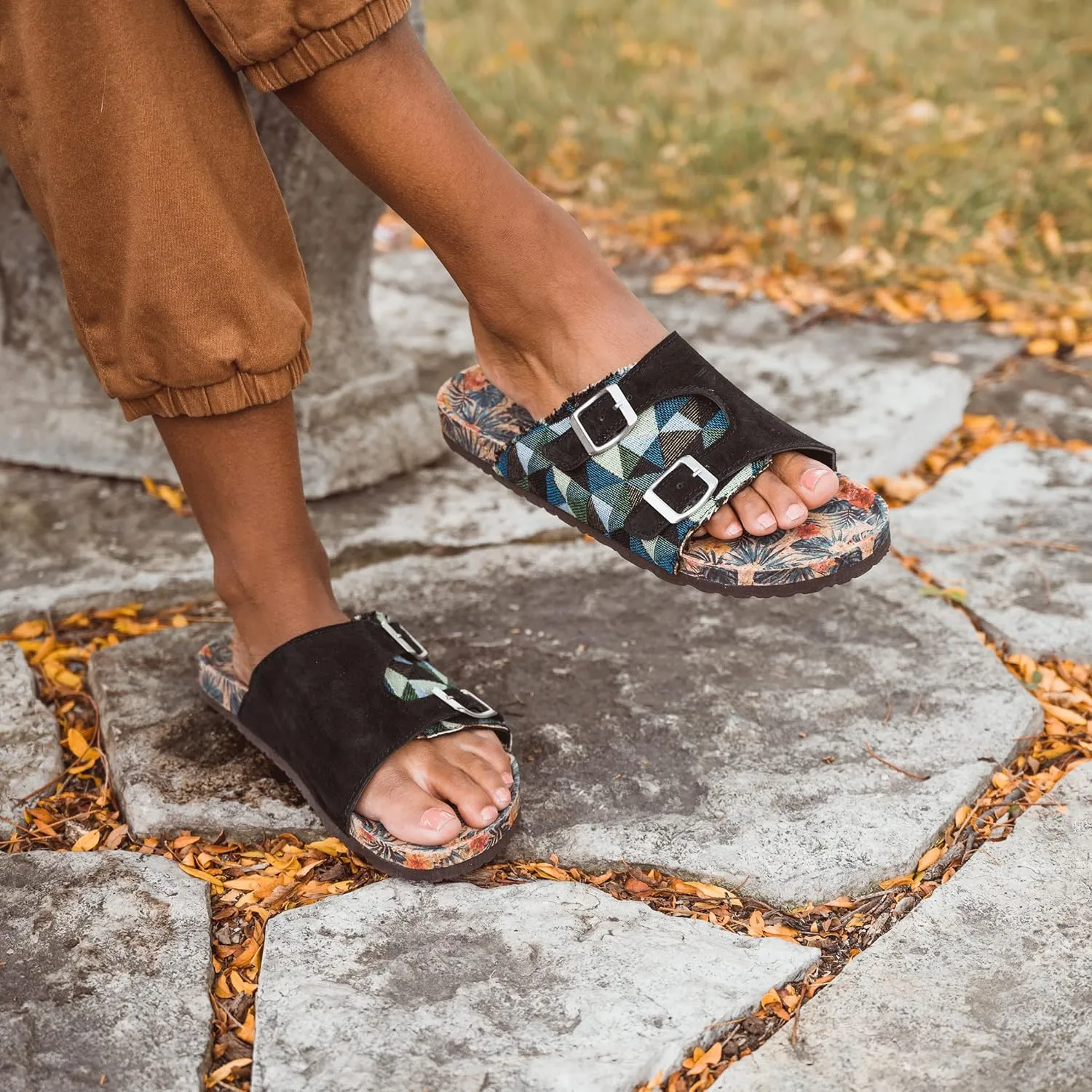 MUK LUKS Women's Valerie Terra Turf Sandals