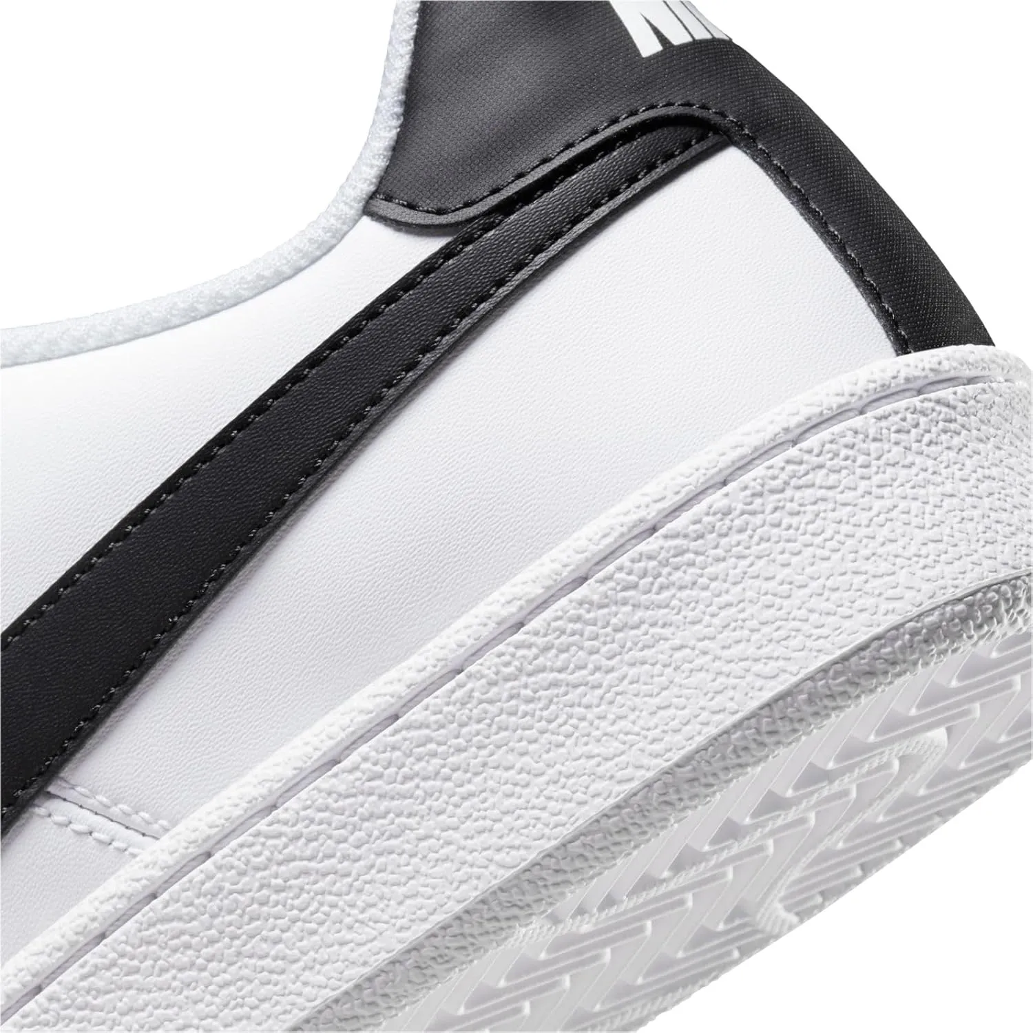 Nike Men's Low-Top Sneakers Basketball Shoes