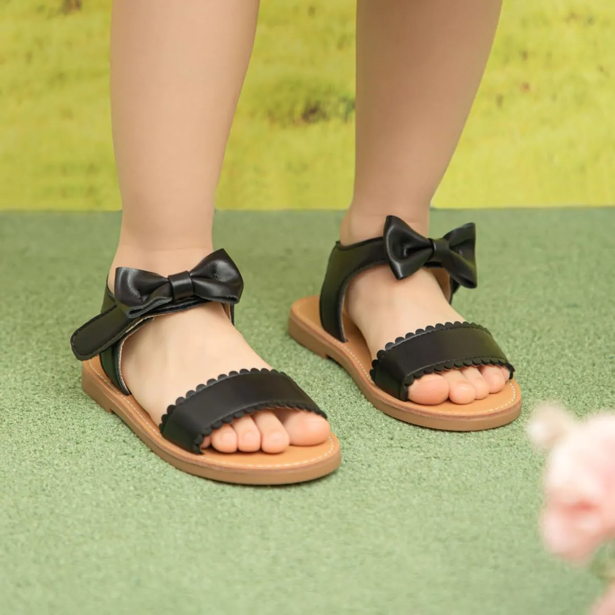ohsofy Girls Sandals Closed Toe Flower Summer Outdoor Beach Dress Shoes (Toddler/Little Kid)