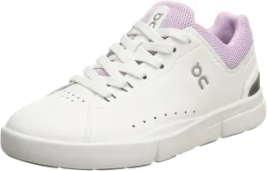 On Women's The Roger Advantage Sneakers