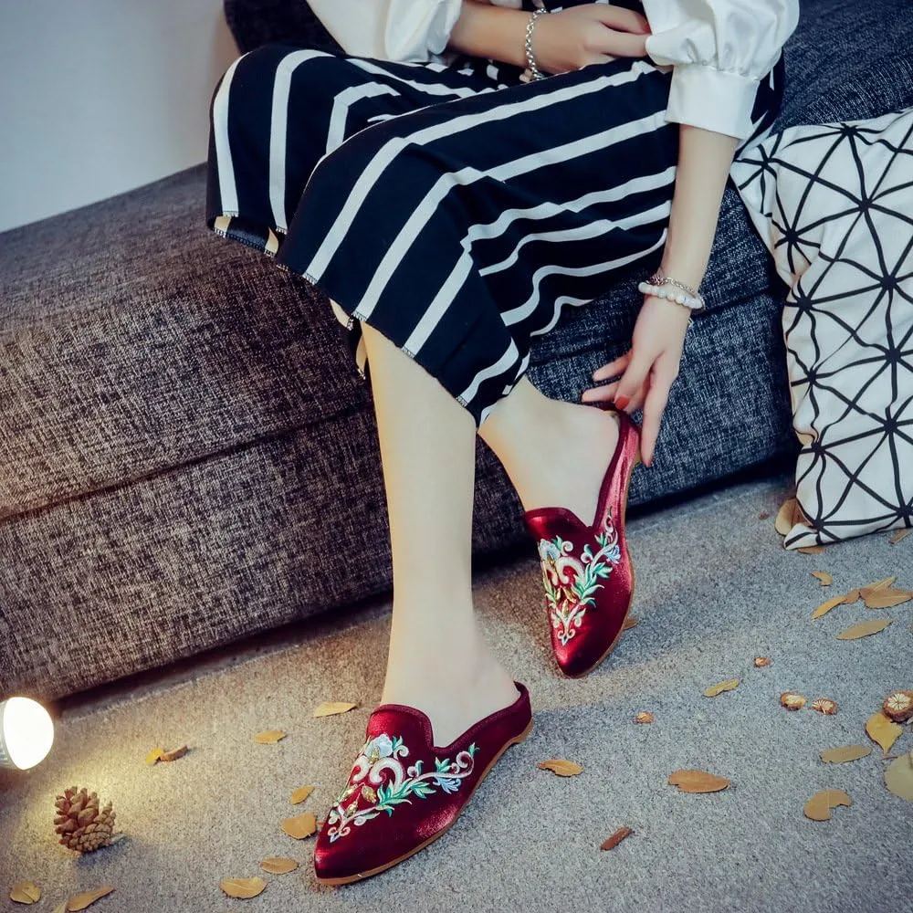 Qhome Women's Chinese Floral Embroidery Pointed-Toe Comfortable Satin Casual Mules Slippers Shoes