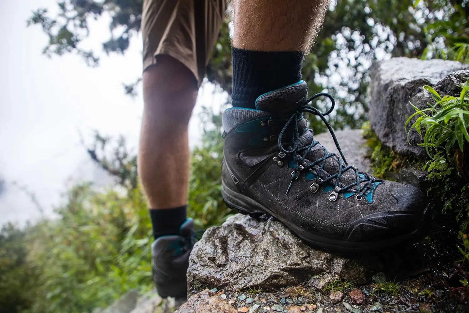 SCARPA Men's Kailash Trek GTX Waterproof Gore-Tex Lightweight Boots for Backpacking & Hiking