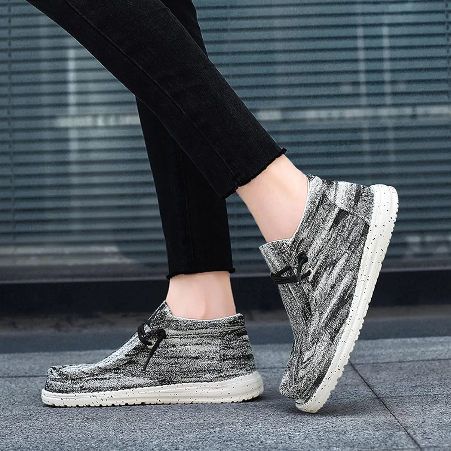 Women's Canvas Shoes Breathable Comfortable Soft Sole Non-Slip Lace-up Fashion Sneakers