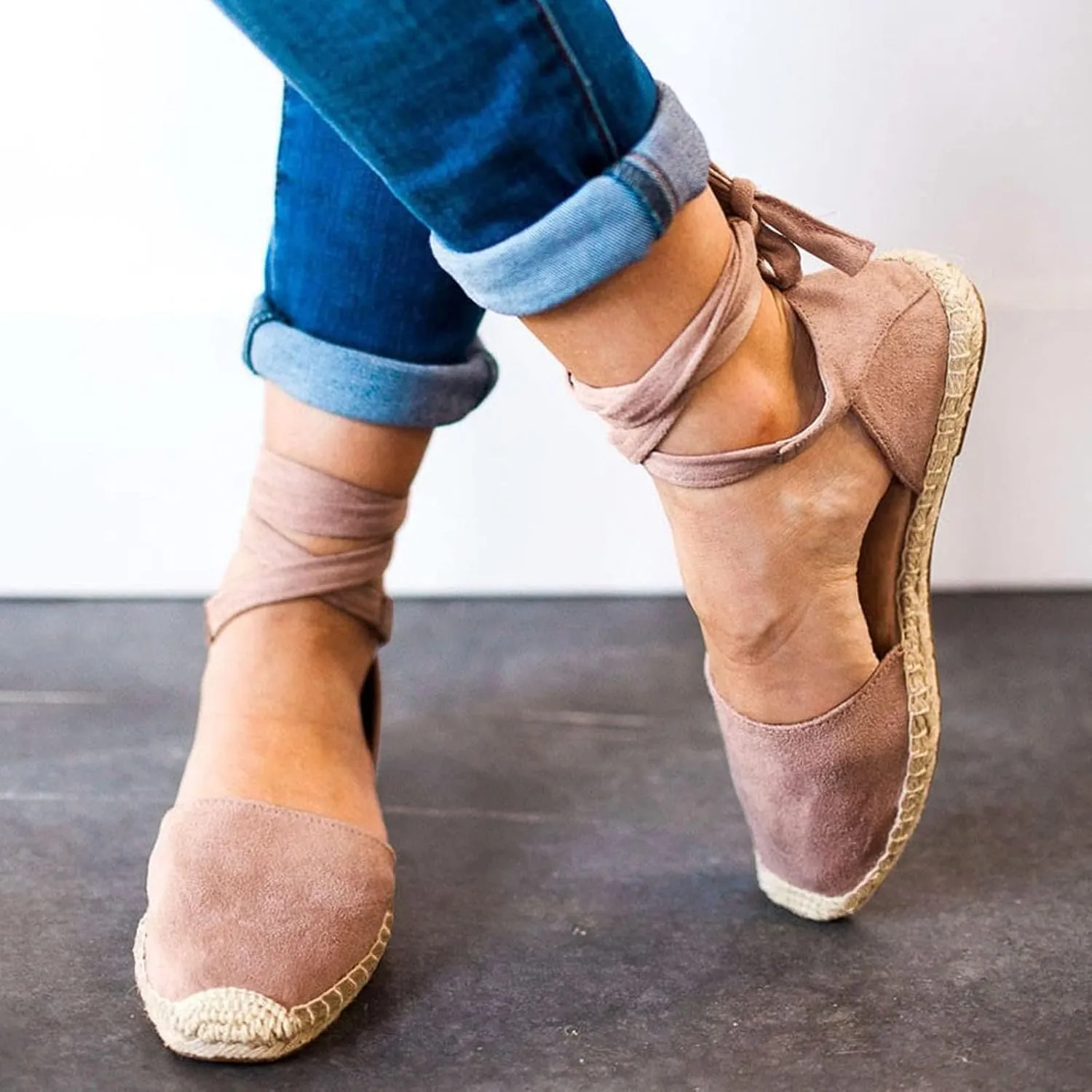Womens Flat Sandals Closed Toe Wide Width Espadrille Hand-Stitching Sole Non Slip Shoes Hollow Out Vamp Tie-Up Ankle Strap Sandals for Women Casual Dressy