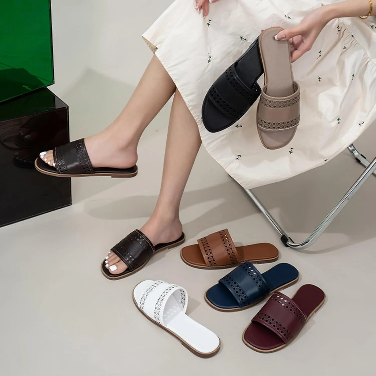 Women's Flat Sandals Comfort Slip-On Adjustable Strap, Comfortable Non-Slip Sole Slide Sandals for Summer Beach
