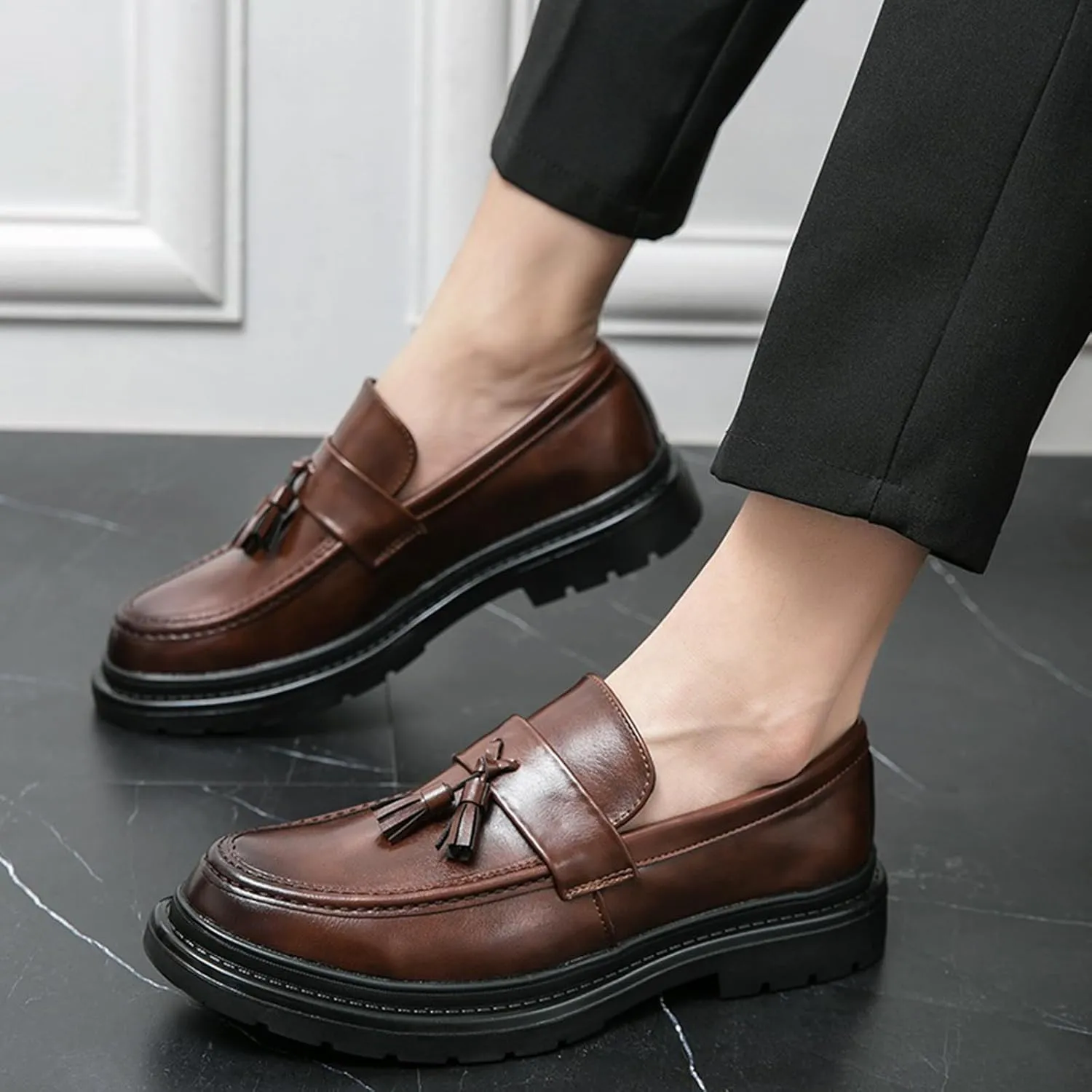Zeberfi Men's Leather Slip On Tassel Platform Dress Loafers Fashion Round Toe Low Top Non-Slip Luxury Business Formal Shoes Casual Business Loafers Shoes